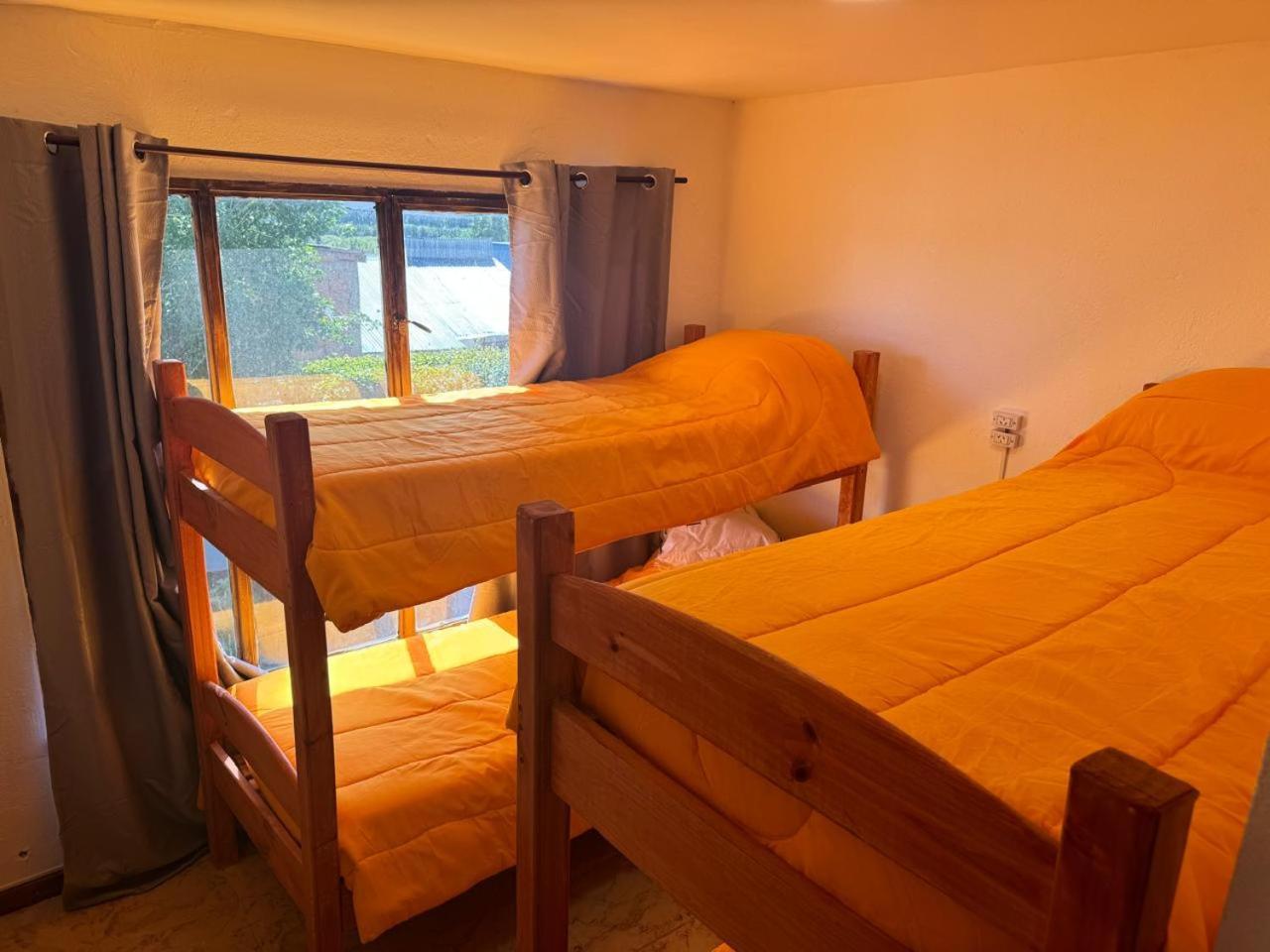 אל קלפטה Hostal Leolei מראה חיצוני תמונה
