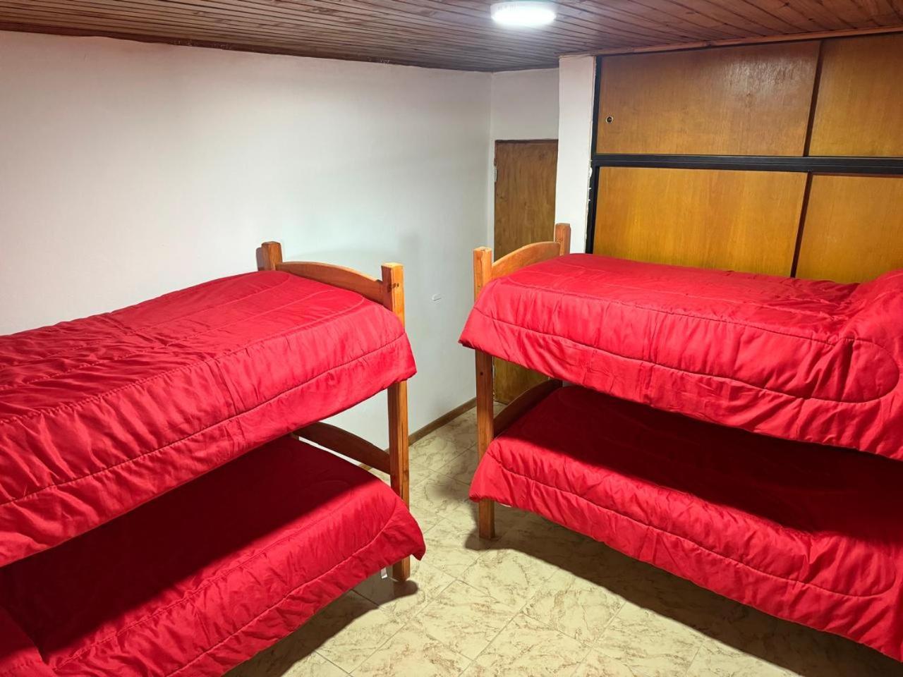 אל קלפטה Hostal Leolei מראה חיצוני תמונה