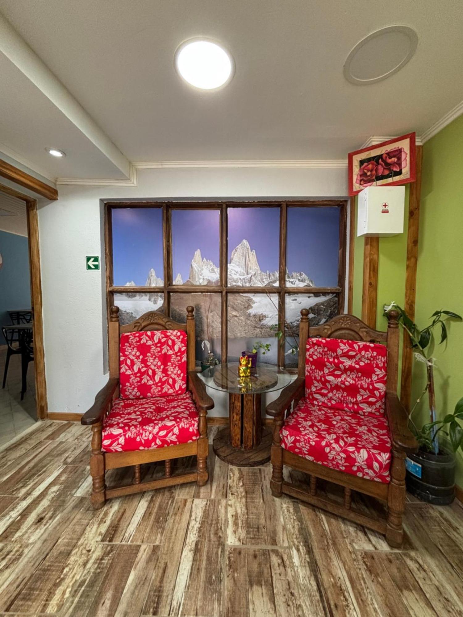 אל קלפטה Hostal Leolei מראה חיצוני תמונה